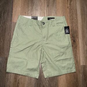 NWT Volcom Shorts Youth 28 Green‎ Riser Relaxed Rise Chino  jackreedresale